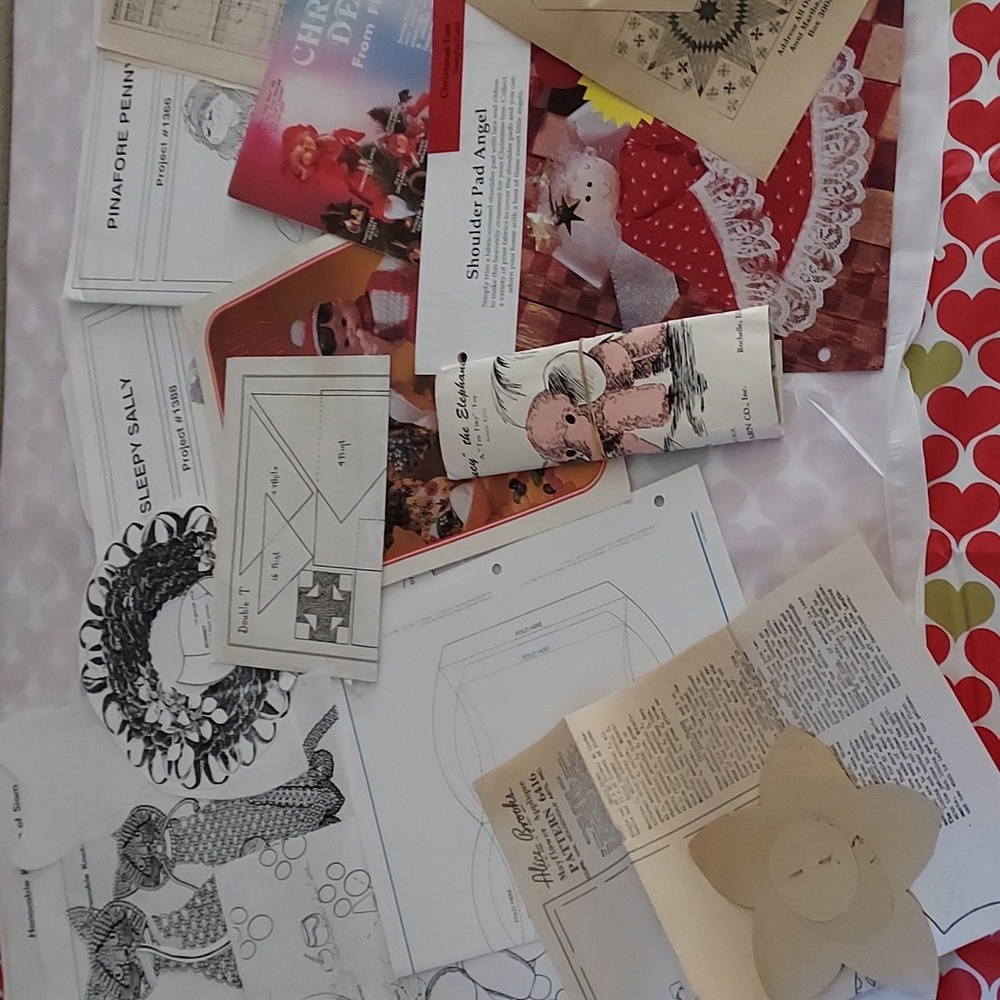 Vintage  Set of Animal Design Project Stuff Animals  Dolls Christmas & More